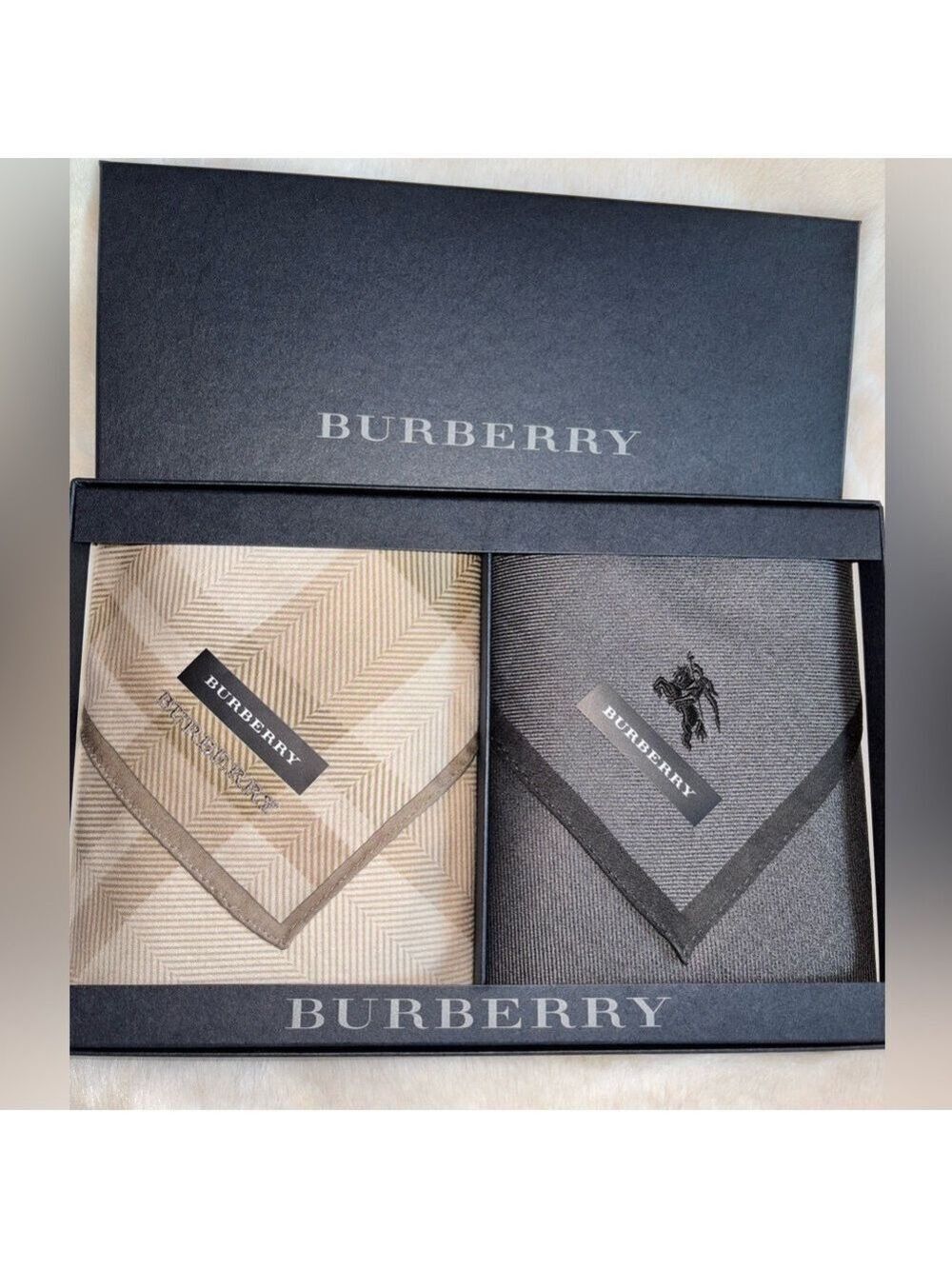 Burberry Men's Handkerchief GIFT Boxed Set